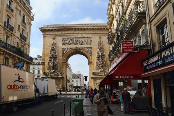 Porte Saint-Denis in Paris, France — 스톡 사진