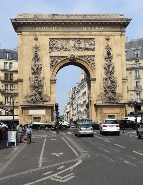 Porte Saint-Denis v Paříži, Francie — Stock fotografie