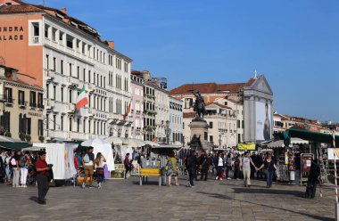 Venedik, İtalya sahilinde turistler