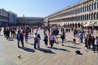 Turistler, San Marco Meydanı Venedik, İtalya