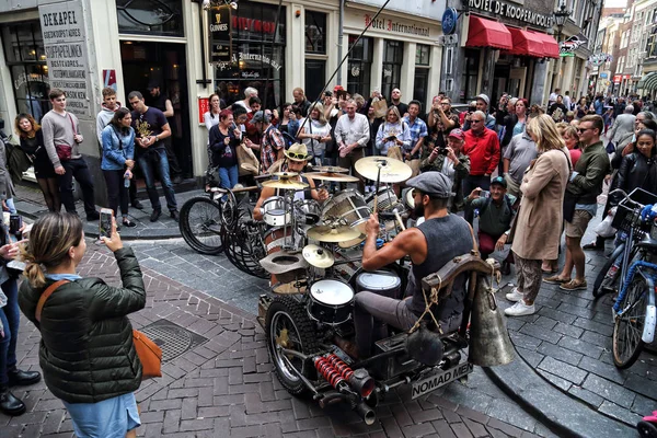 Banda de tambor em Amsterdam, Holanda — Fotografia de Stock