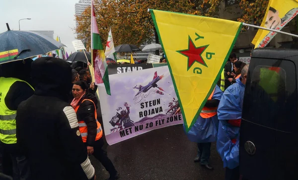 Manifestação curda contra a invasão turca — Fotografia de Stock