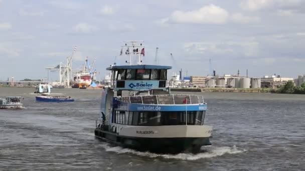 Hambourg Allemagne Octobre 2019 Ferry Boat Avec Passagers Navigue Sur — Video