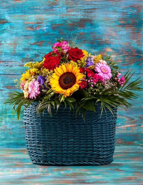 Bodegón Otoño Con Gerberas Girasoles —  Fotos de Stock