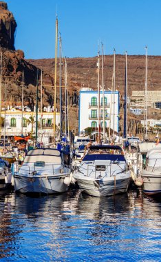 Puerto De Mogan, Gran Canaria, İspanya - 16 Temmuz 2018: Puerto de Mogan Gran Canaria İspanya bir küçük balıkçı limanı