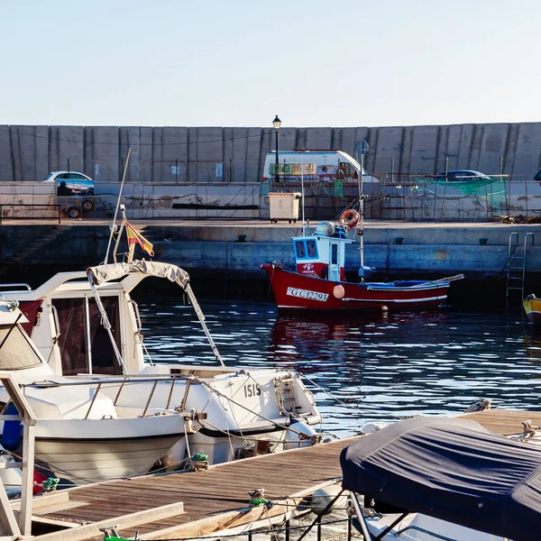 Puerto De Mogan, Gran Canaria, İspanya - 16 Temmuz 2018: Puerto de Mogan Gran Canaria İspanya bir küçük balıkçı limanı