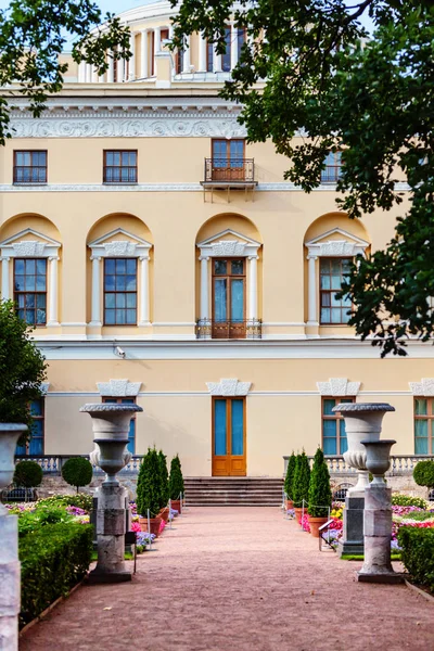 Pavlovsk, St Petersburg, Rusya Federasyonu - 28 Ağustos 2018: Private Pavlovsky Bahçe Sarayı Pavlovsk, Saint Petersburg, Rusya Federasyonu.