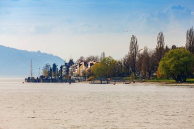 Ueberlingen, Almanya - 15 Nisan 2018: Bodensee mesire Ueberlingen, Konstanz Gölü, Almanya, Avrupa'nın