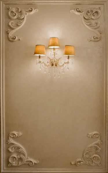 Vintage kristal avize restoranda fotoğrafı. Duvar lambası. Fotoğraf çerçevesi tasarımcılar için.