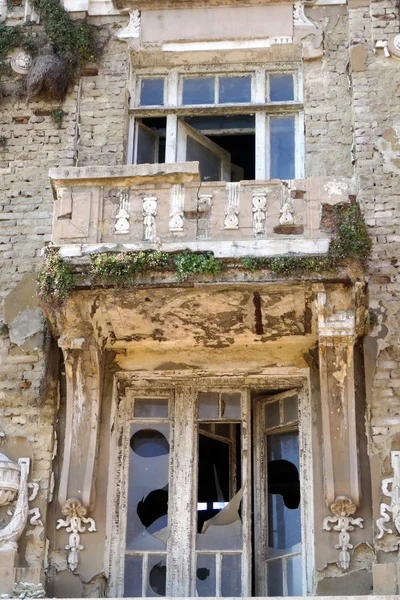 Antigua Casa Destruida Pobreza Miseria Destruye Con Tiempo Puede Reparar —  Fotos de Stock