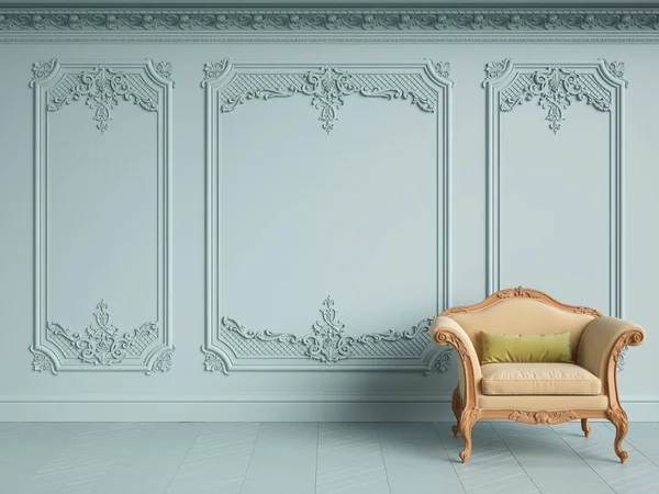 Klassischer Sessel im klassischen Interieur mit Kopierraum. Patel Gamm — Stockfoto