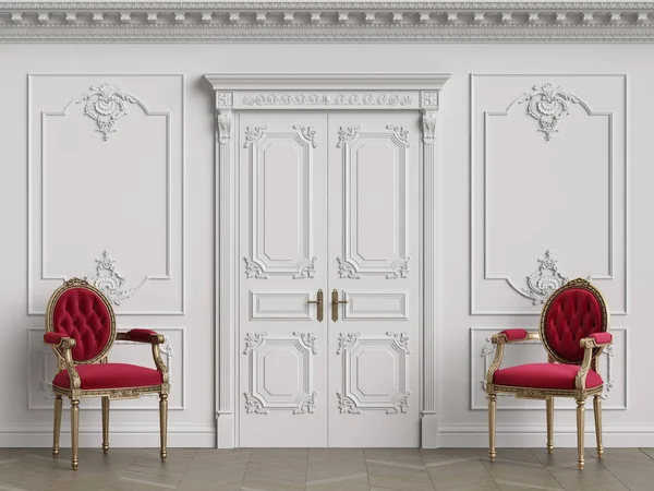 Klasické řezbářské židle v interiéru s kopírovacím prostorem — Stock fotografie