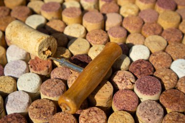 Metin için alan arka planını kopyalayın. Şarap mantarları arka plan. Tirbuşon.