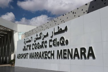 Marakeş, Fas - 27 Mart 2019. Marakeş Menara Havalimanı (RAK) dış görünümü).