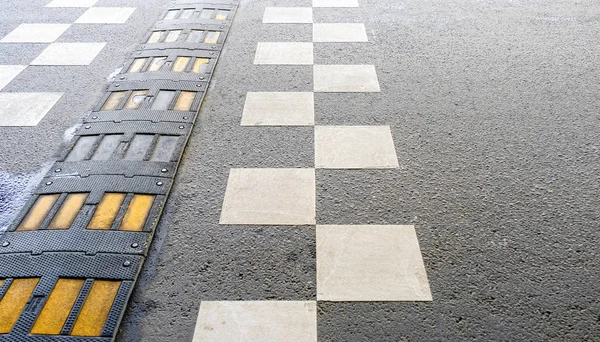 Urto Velocità Sicurezza Stradale Urto Velocità Una Strada Asfaltata — Foto Stock