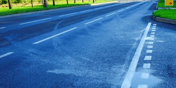 Asfalto Pavimentazione Stradale Texture Asfaltata Con Linee Separazione — Foto Stock