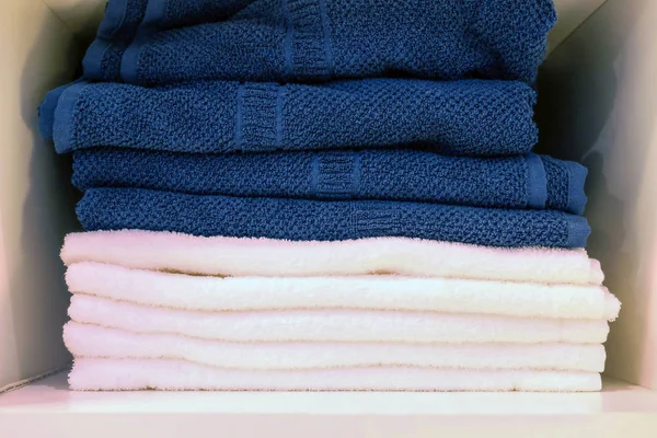 Бамбуковая Поверхность Книжного Шкафа Towels Provided Texture Wooden Background Ванная — стоковое фото