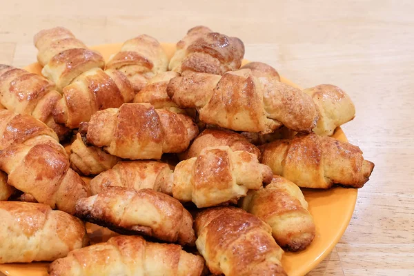 Freshly Baked Croissants Wooden Cutting Board Top View — Stock Photo, Image