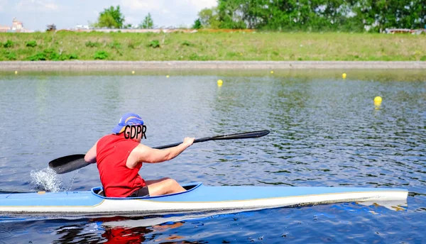 Kayaker GDPR-atleta para inscrição cibersegurança e privacidade . — Fotografia de Stock