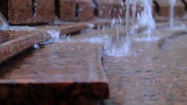 Bola Pedra Lisa Como Está Superfície Água Enorme Bloco 739 — Vídeo de Stock
