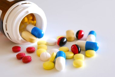 Laboratuvar testleri ve klinik uyuşturucu. Toksikoloji. Klinik Farmakoloji.