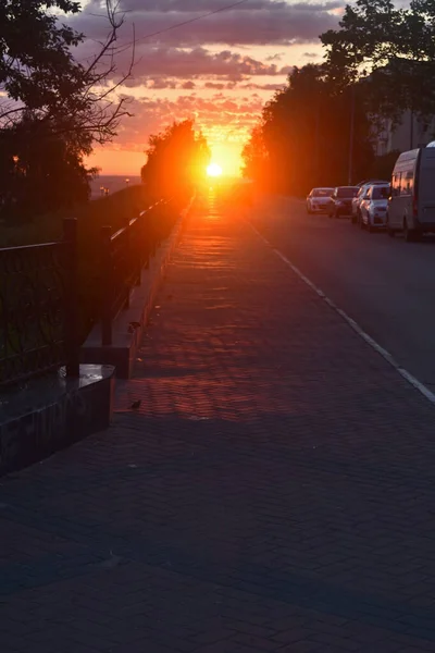 Alba Luminosa Sulla Strada Della Città — Foto Stock