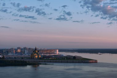 Oka ve Volga nehirlerinin birleşiminin panoraması. Nizhny Novgorod