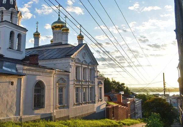 Kristna Kyrkan Stranden Volga Floden Gryningen Nizjnij Novgorod — Stockfoto