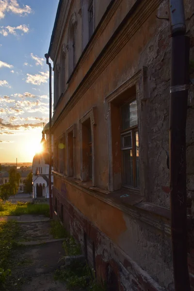 Gryning Över Kyrkan Den Gamla Gatan Nizhny Novgorod — Stockfoto