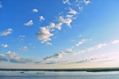 Volga Nehri 'nde şafak vakti