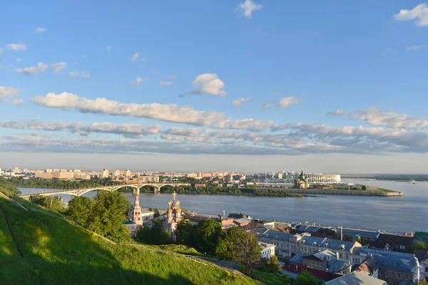 Nizhny Novgorod rıhtımının panoraması