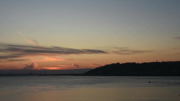 니즈니 노브고로트 볼가강을 — 비디오
