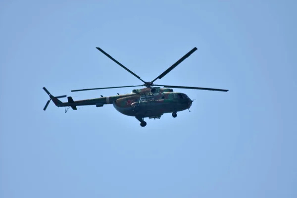 Вертолет Летит Небу — стоковое фото