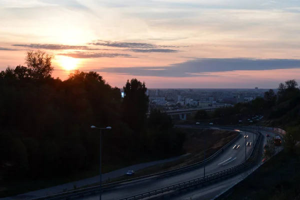 Los Coches Mueven Nizhny Novgorod Atardecer — Foto de Stock