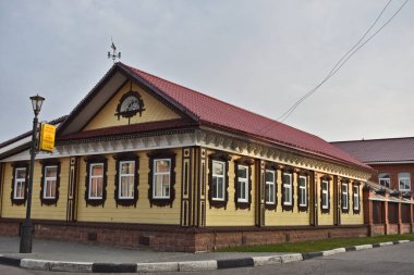 Güzel eski ahşap ev