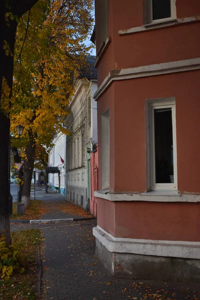 Ruhiger Herbsthof Der Altstadt — Stockfoto