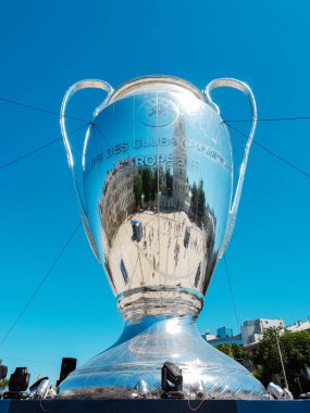 Kiev, Ukrayna - 26 Mayıs 2018: Uefa, Şampiyonlar Ligi Kupası Sofiyskaya Meydanı ' nda final için hazırlık modeli