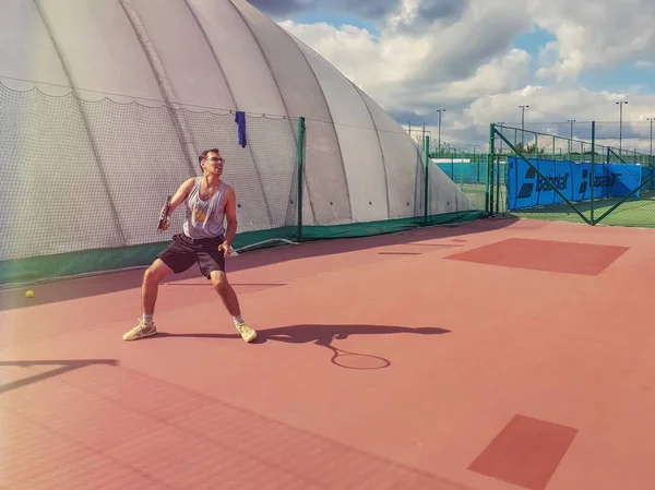 Україна Київ Вересня 2018 Людина Грає Теніс Корті — стокове фото
