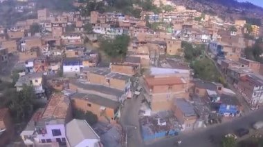 Gecekondu Medellin görülme tarafından geçen bir teleferik, Kolombiyalı getto, evler, Güney Amerika, Kolombiya yukarıda Üstten Görünüm