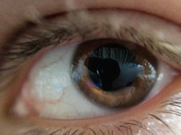 Смотрю Человеческий Глаз Макросах — стоковое фото