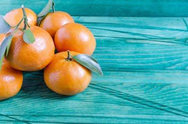 Yapraklı mandalinalar, boşluğu kopyalayın