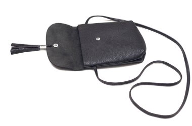 Beyaz arka plan üzerinde izole siyah kadın çanta.