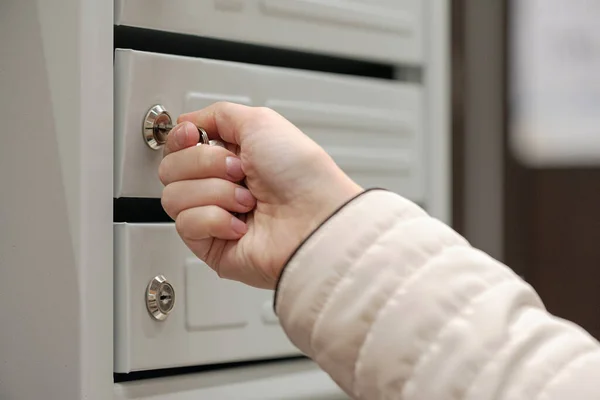 Woman Open Mailbox Key Her Hands Close — Stock Photo, Image