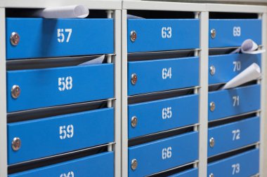 Modern mavi posta kutuları arkaplanı kapat.