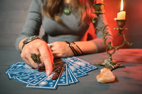 Fortune Teller Reading Future Tarot Cards — Stock fotografie