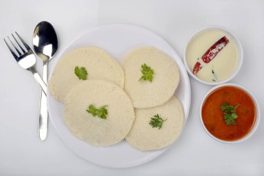 Idli sambar Güney Hint popüler ve sağlıklı gıda.