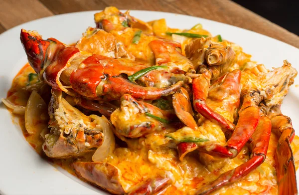 Stir Fried Sea Crab Com Molho Caril Leite Ovos Popular — Fotografia de Stock