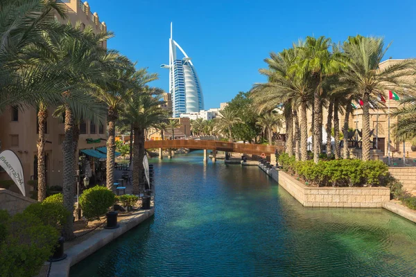 Dubai Emiratos Árabes Unidos Nov 2018 Vista Del Hotel Burj — Foto de Stock