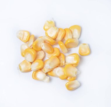 beyaz arkaplanda izole mısır