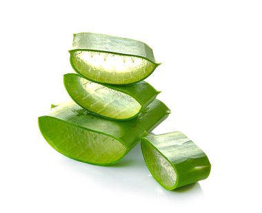 aloe vera izole taze yaprak beyaz arka plan